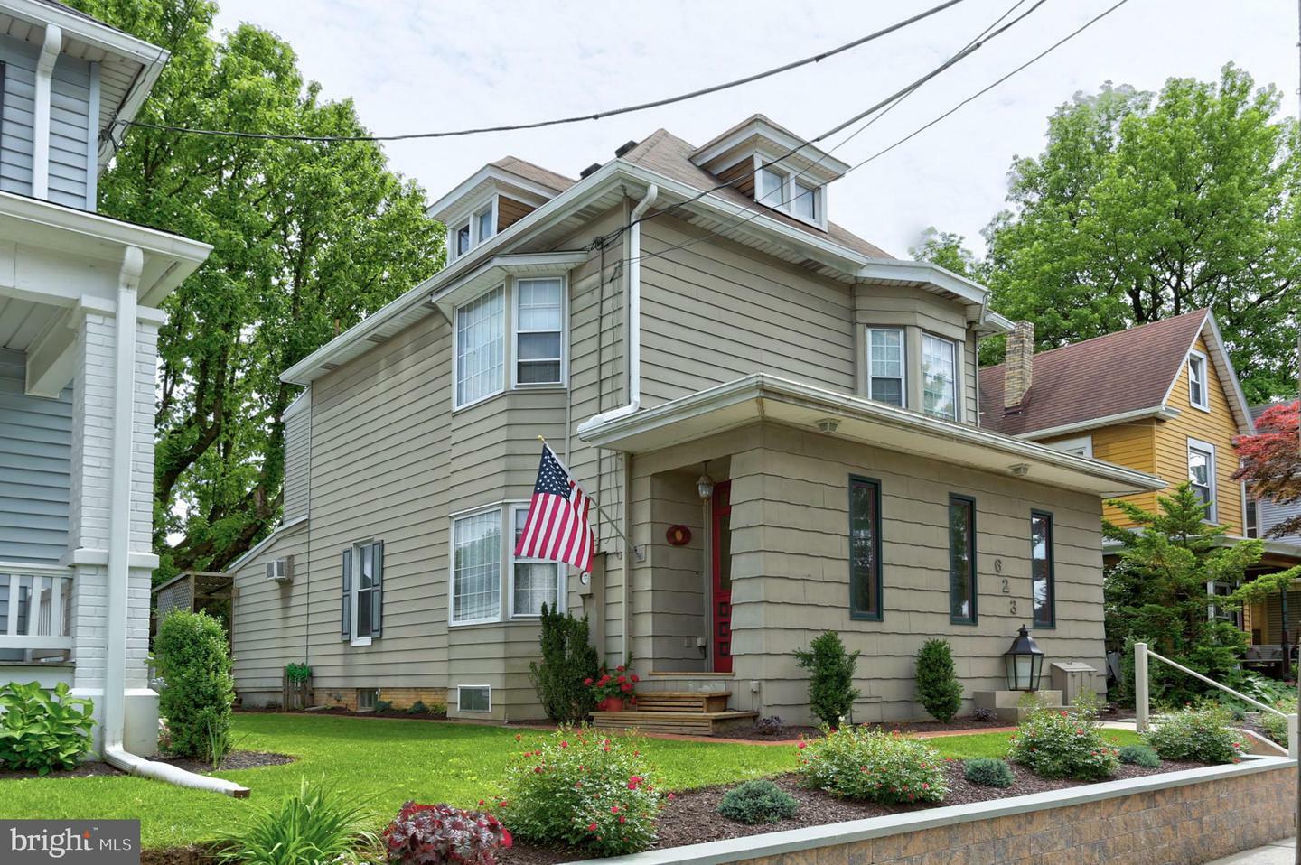 Property Photo:  623 W Main Street  PA 17055 