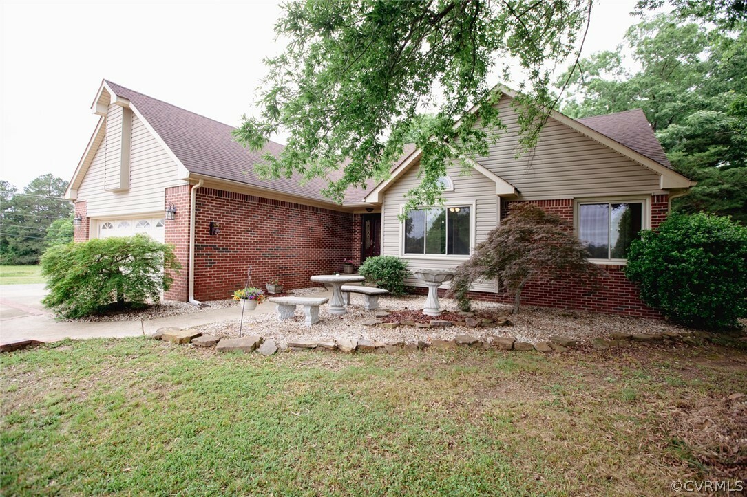 Property Photo:  1807 Timberline Drive  VA 23901 