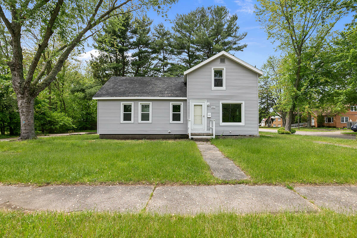 Property Photo:  863 Stevens Street  MI 49442 