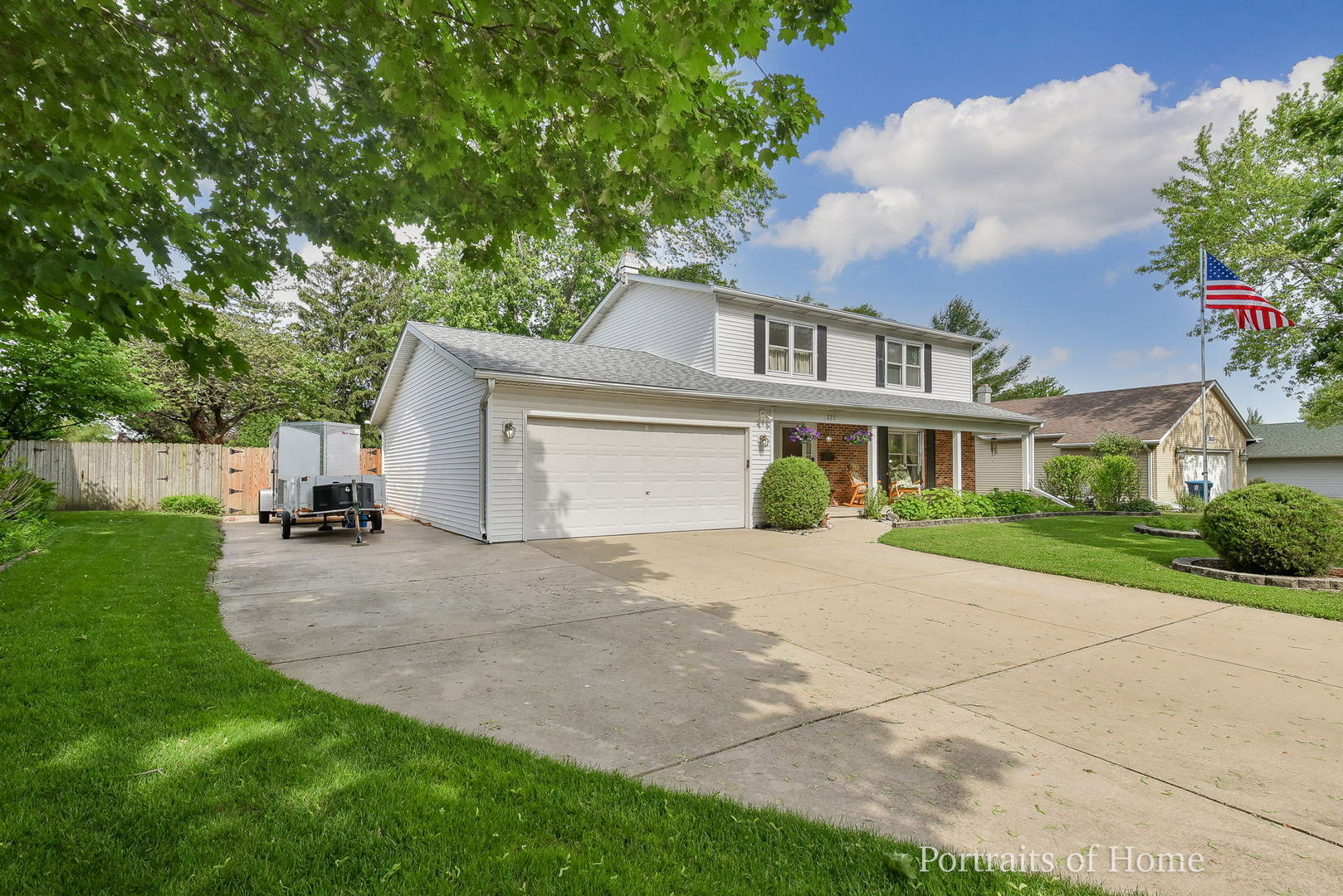 Property Photo:  323 Berwick Drive  IL 60506 