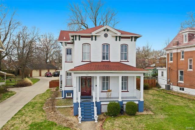 Property Photo: 522 East Washington Street IL 62220