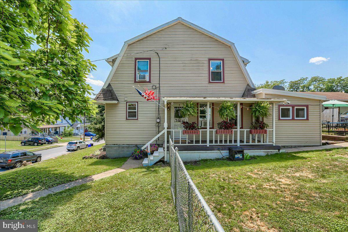 Property Photo:  213 Susquehanna Avenue  PA 17025 