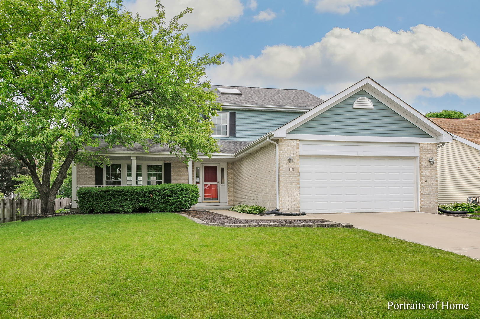 Property Photo:  119 Forestview Lane  IL 60502 