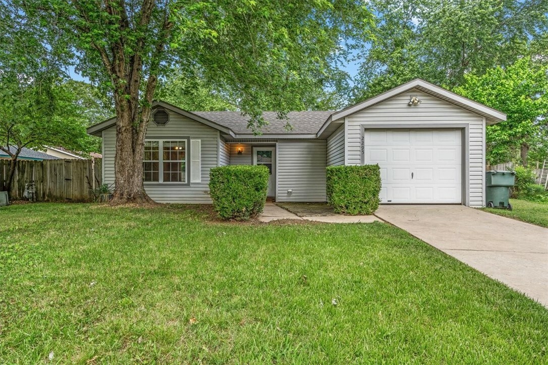 Property Photo:  2295 S Camron Circle  AR 72701 