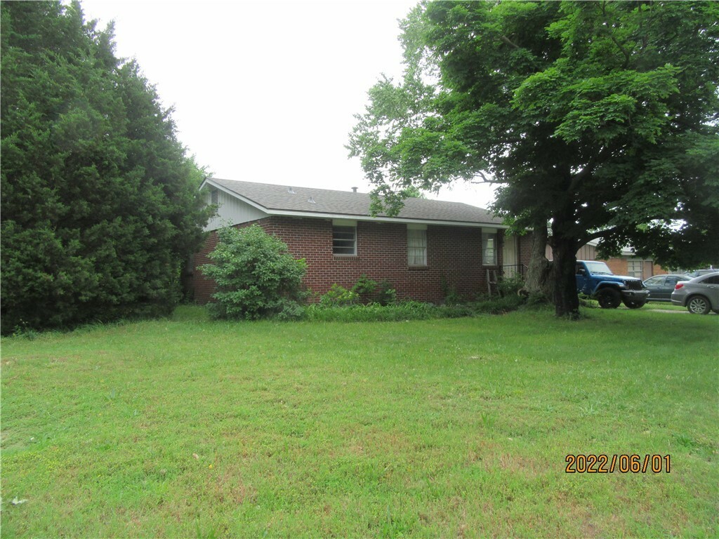 Property Photo:  1013 Ritter Street  AR 72764 