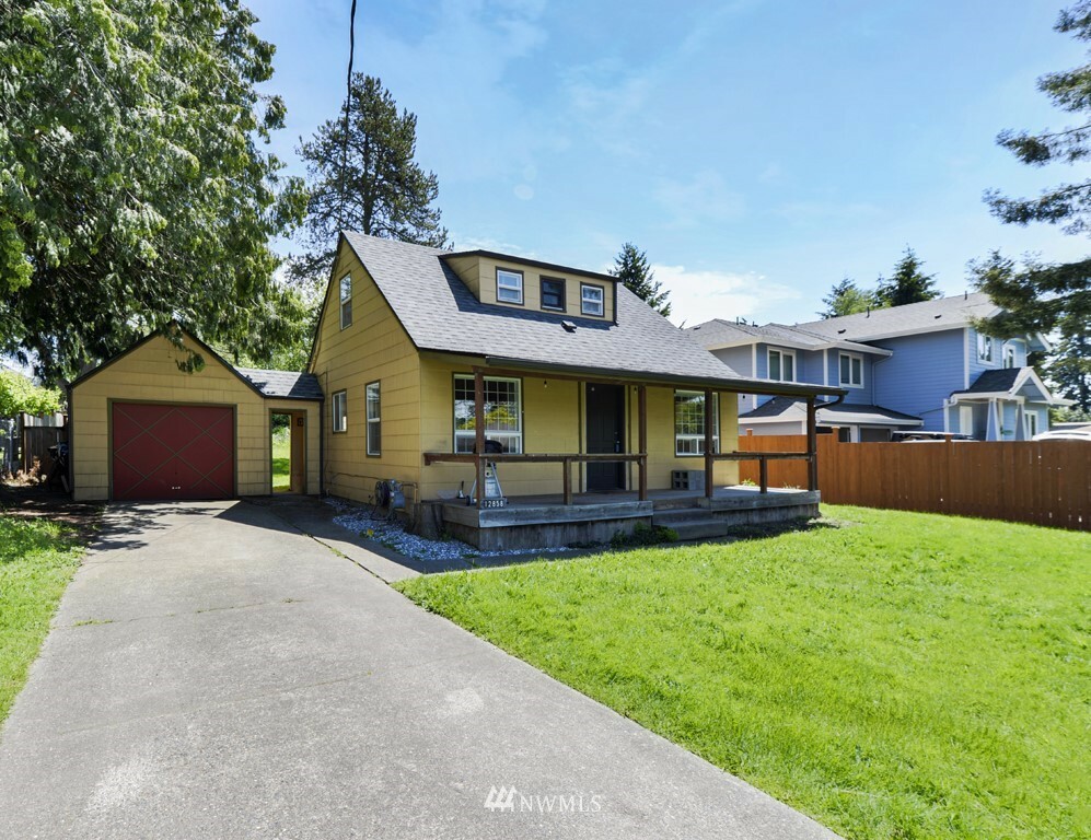 Property Photo:  12858 22nd Avenue S  WA 98168 