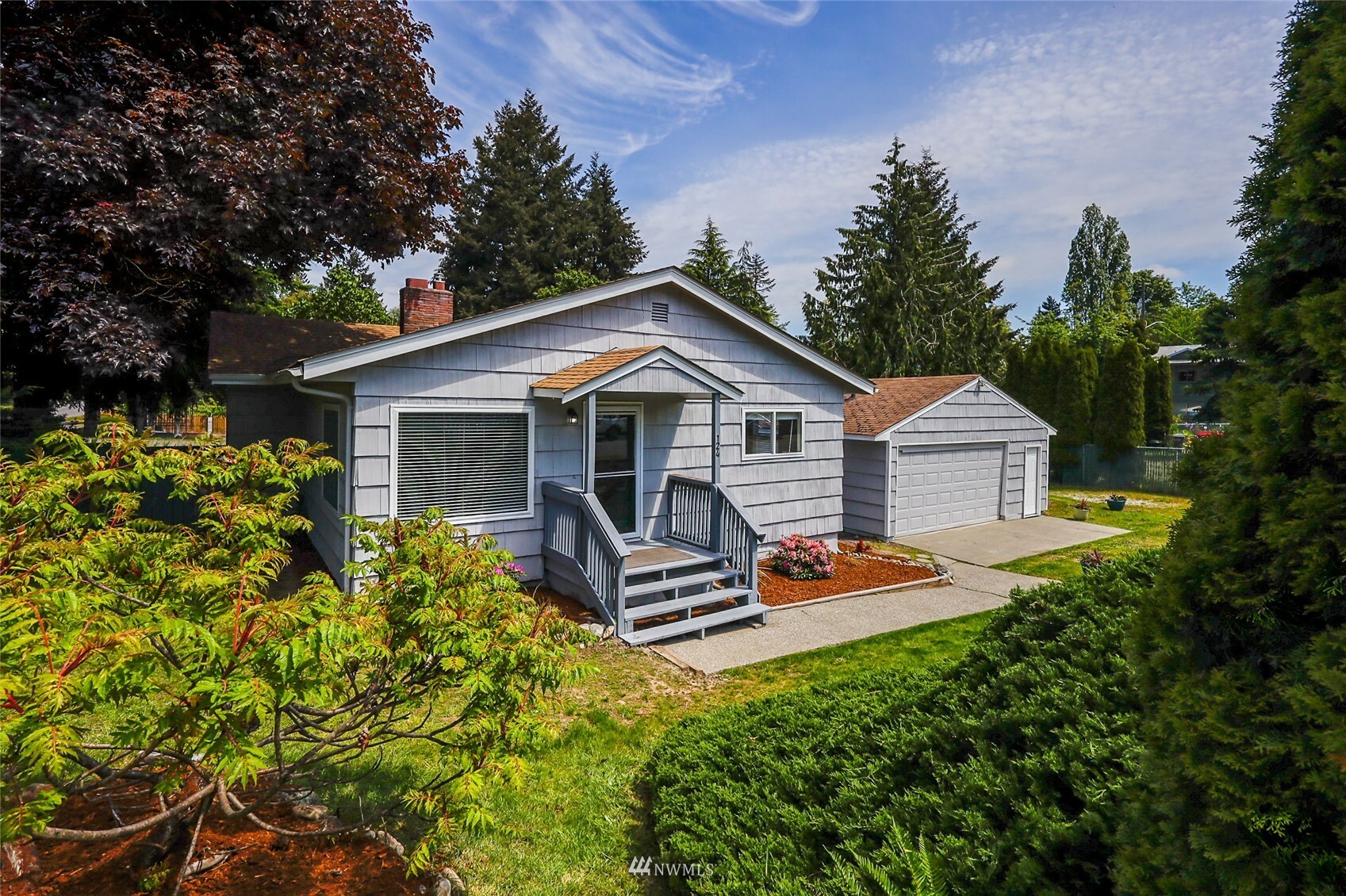 Property Photo:  124 SW 130th Street  WA 98146 