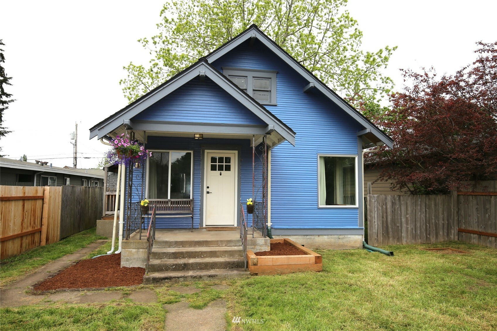 Property Photo:  2721 Orleans Street  WA 98226 