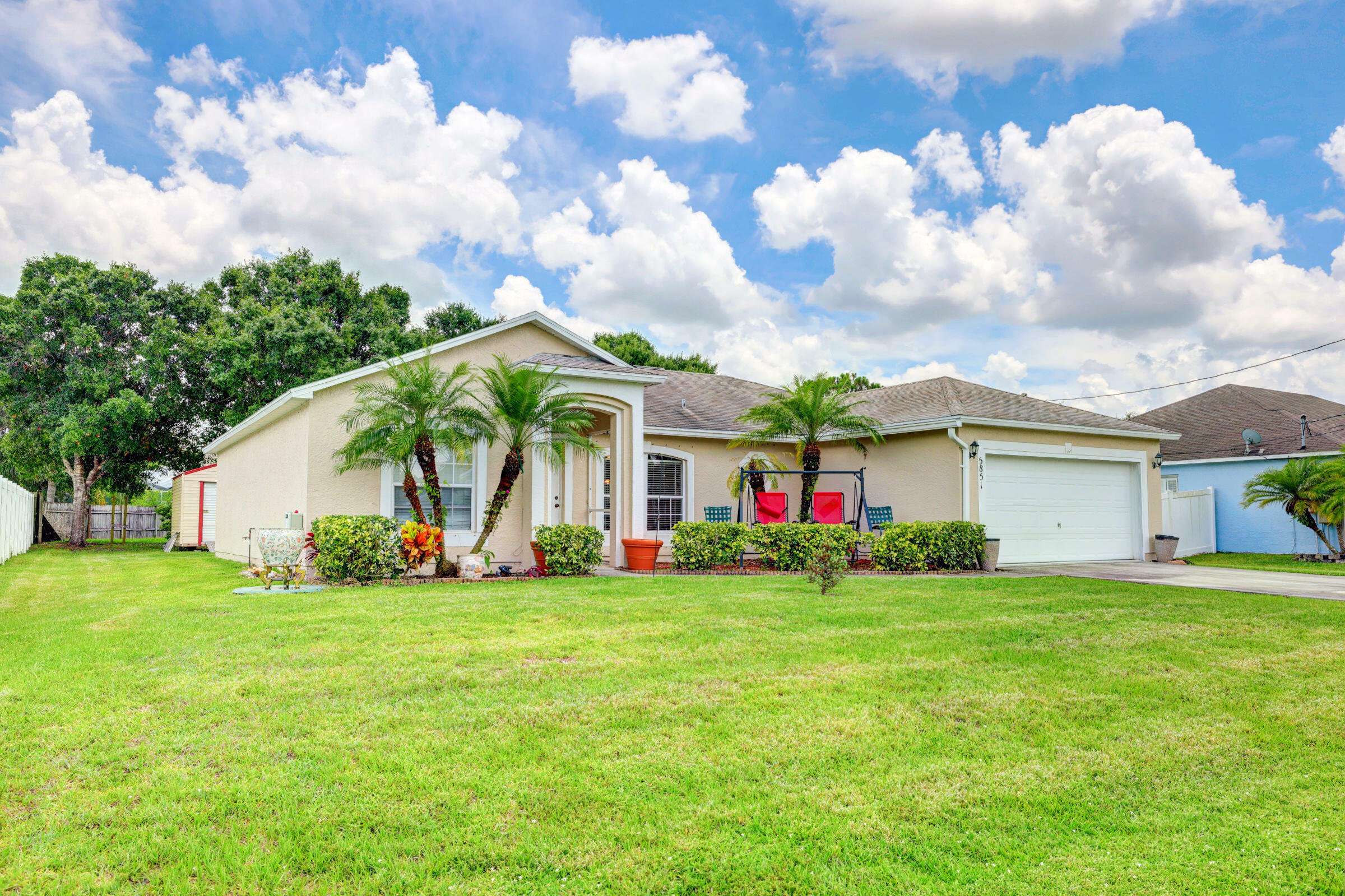 Property Photo:  5851 NW Cullom Circle  FL 34986 