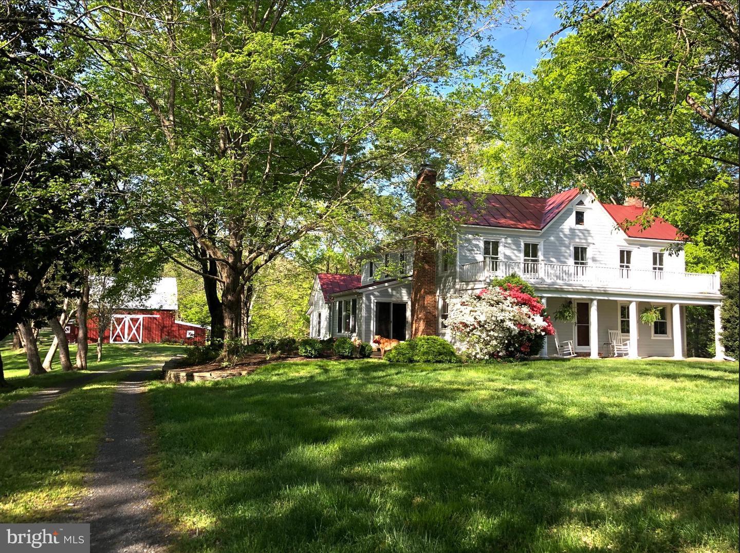 Property Photo:  8218 Crusade Drive  VA 20124 