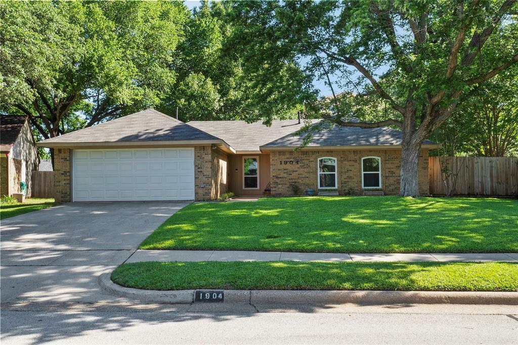 Property Photo:  1904 Rosebud Court  TX 75028 