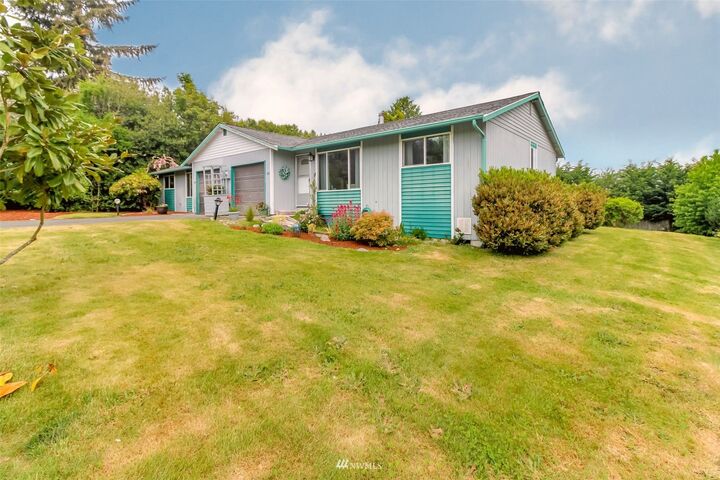 Property Photo:  2813 2815 65th Street Ct  WA 98335 