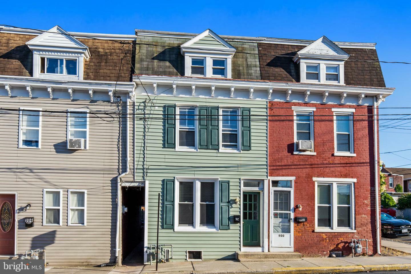 Property Photo:  902 Houston Street  PA 17512 