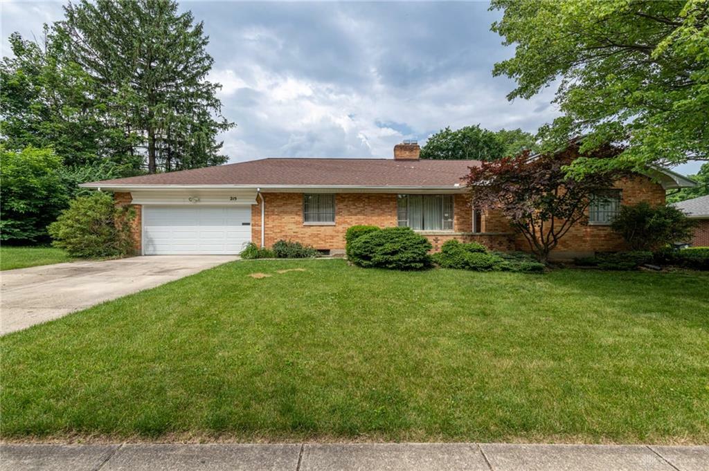 215 E Elmwood Drive  Centerville OH 45459 photo