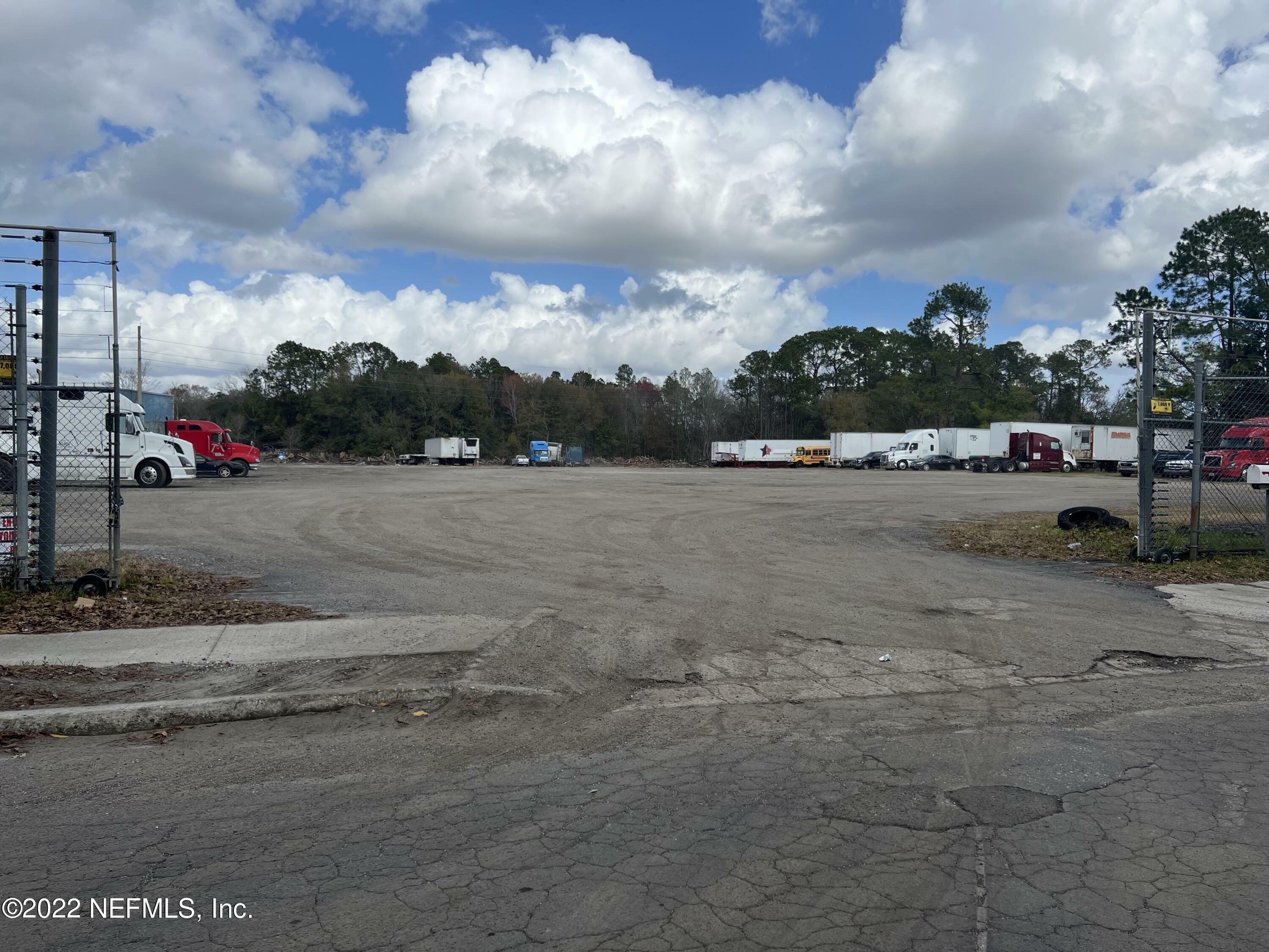 2463 W 30th St  Jacksonville FL 32209 photo