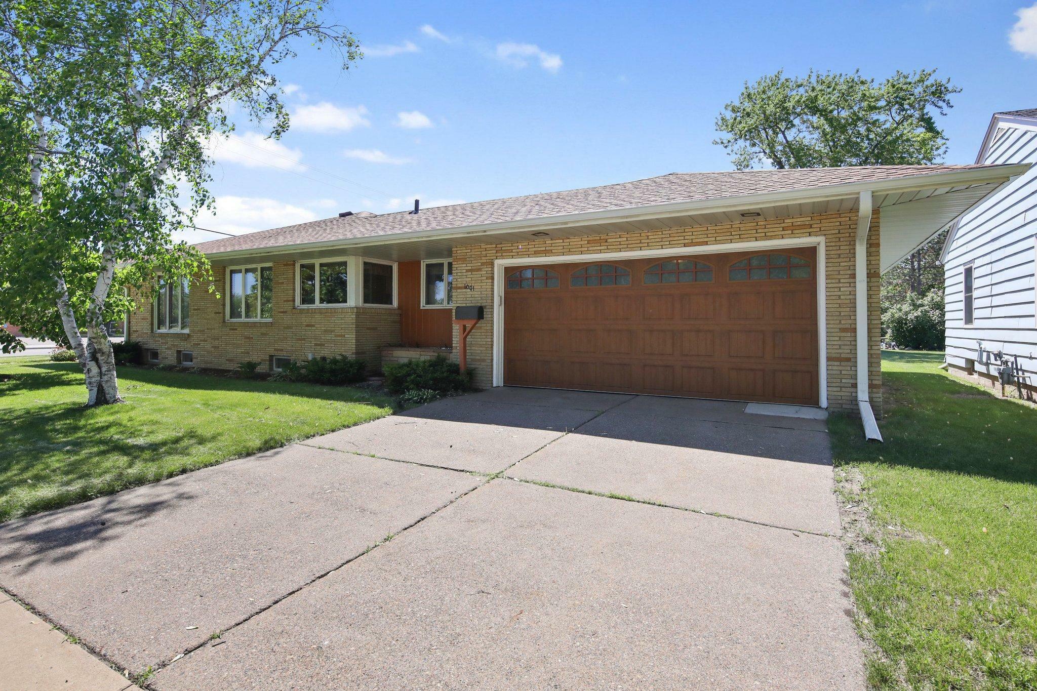 Property Photo:  1001 30th Avenue N  MN 56303 