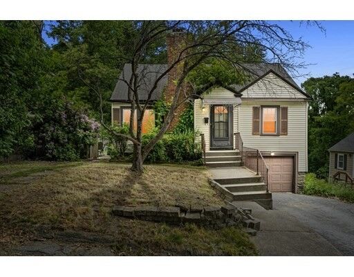Property Photo:  8 Potomska St  MA 01602 