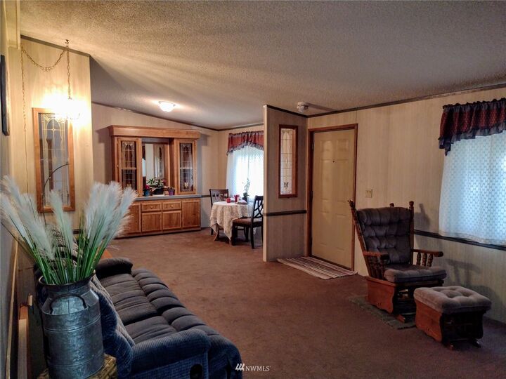 Property Photo:  33 Sandpiper Way  WA 99166 