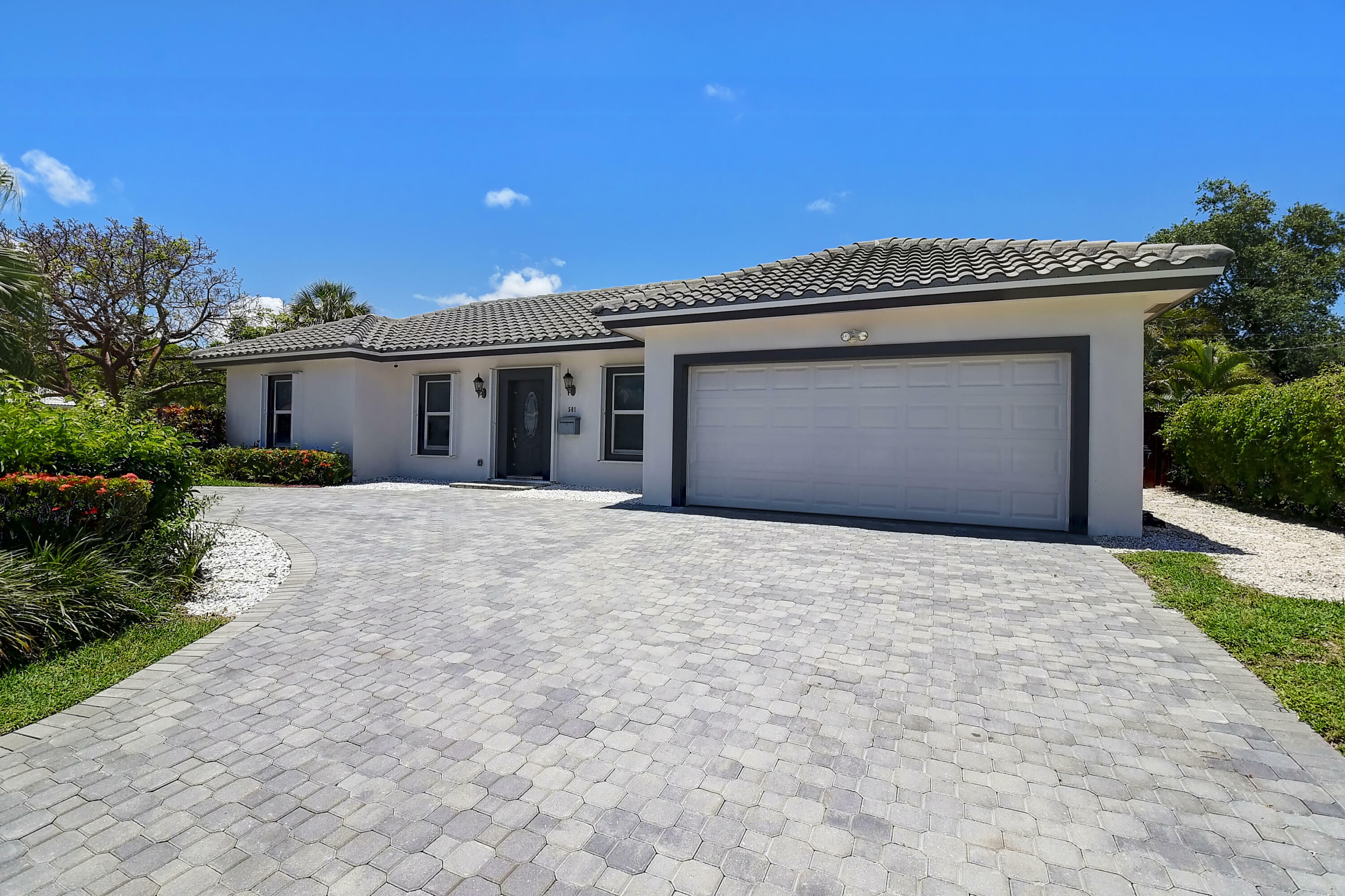 Property Photo: 501 NW 15th Court FL 33486