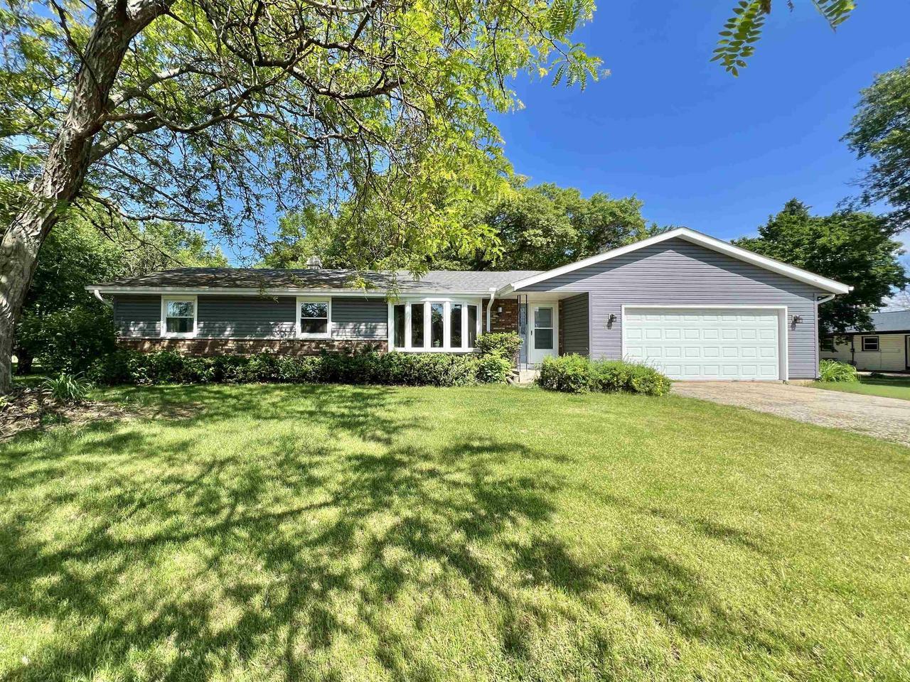 Property Photo:  714 Desoto Dr  WI 53546 