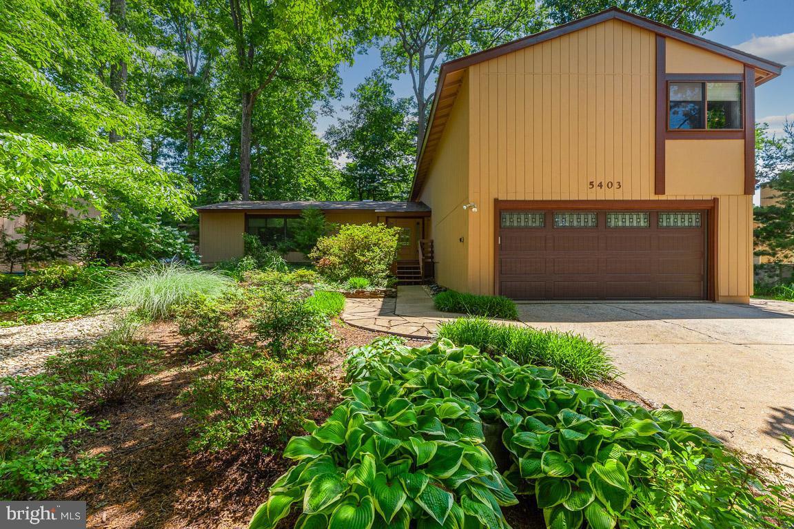 5403 Sideburn Road  Fairfax VA 22032 photo