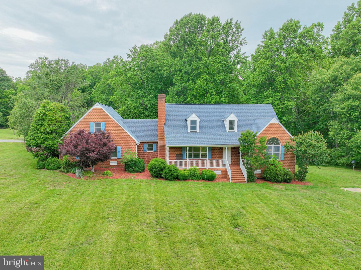 Property Photo: 253 Horseshoe Bend VA 23024