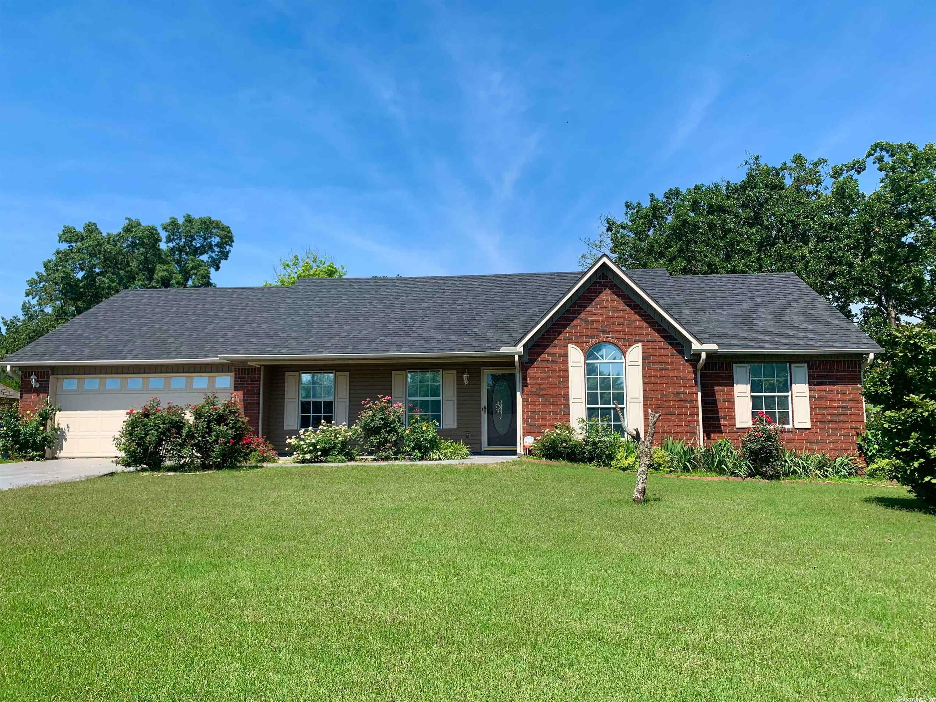 Property Photo:  5 Sweetbriar Lane  AR 72058 