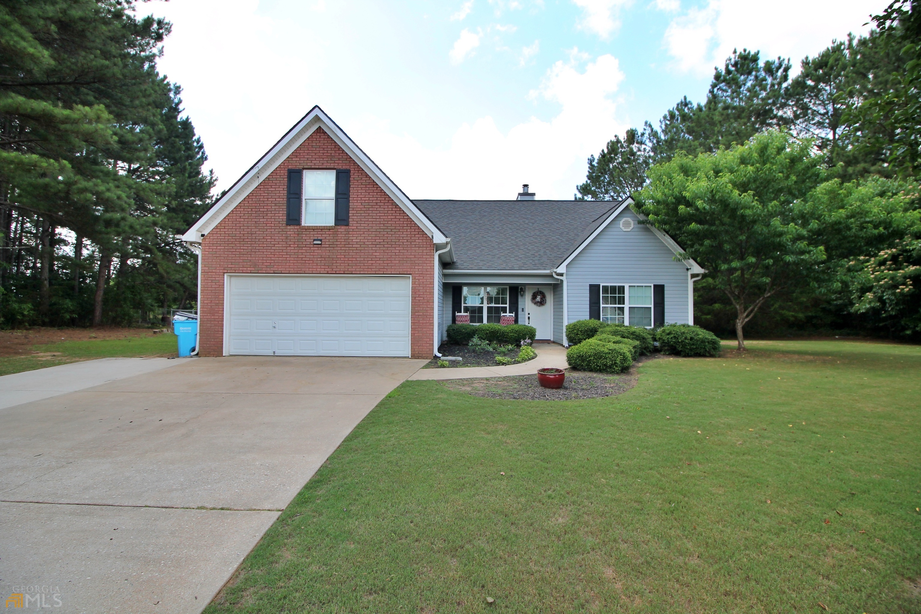 Property Photo:  1037 Butterfly Cove Way  GA 30248 