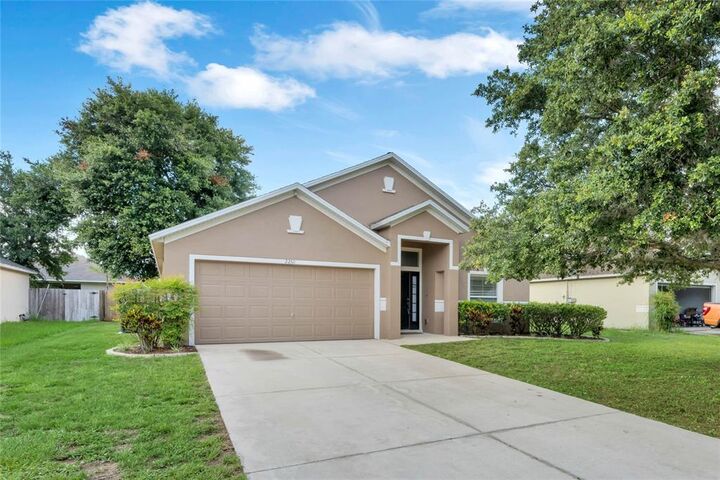 Property Photo: 2260 Merry Road FL 32778