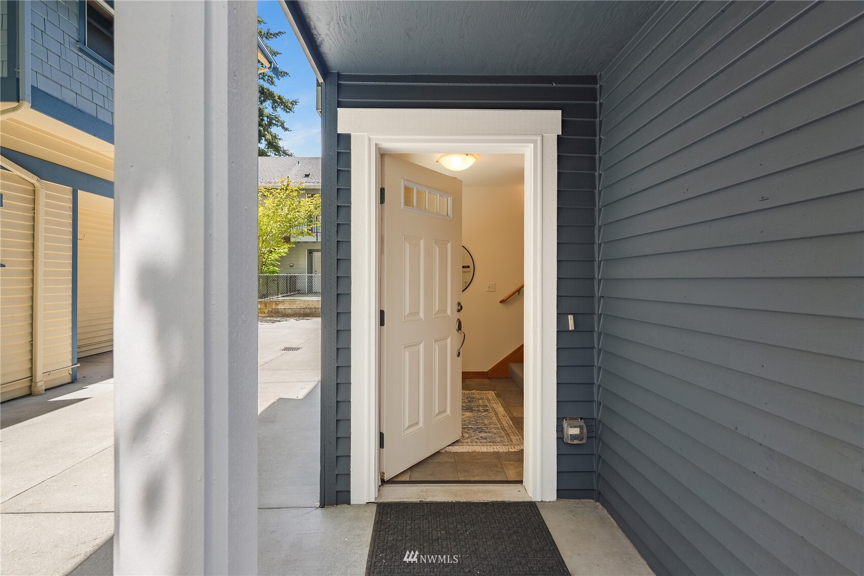 Property Photo:  9749 Woodlawn Avenue N  WA 98103 