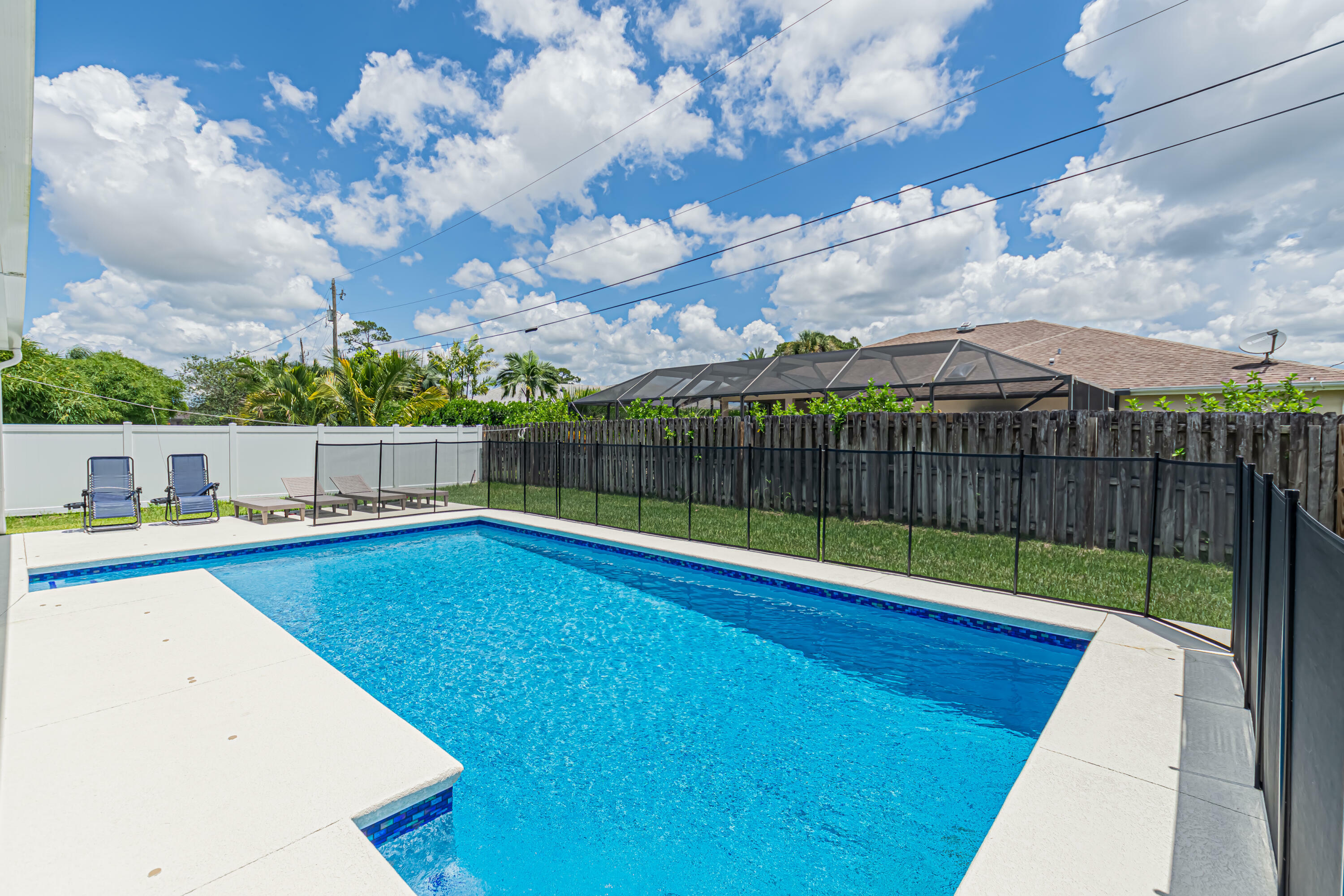 Property Photo: 2271 SW Abalon Circle FL 34953