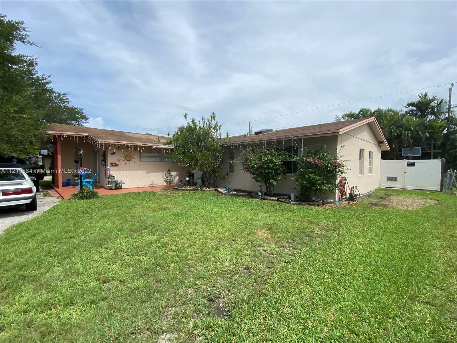 Property Photo:  10415 SW 200th St  FL 33157 