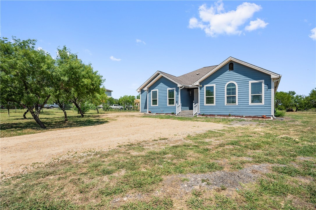 Property Photo:  574 Highland Ranch Way  TX 78616 