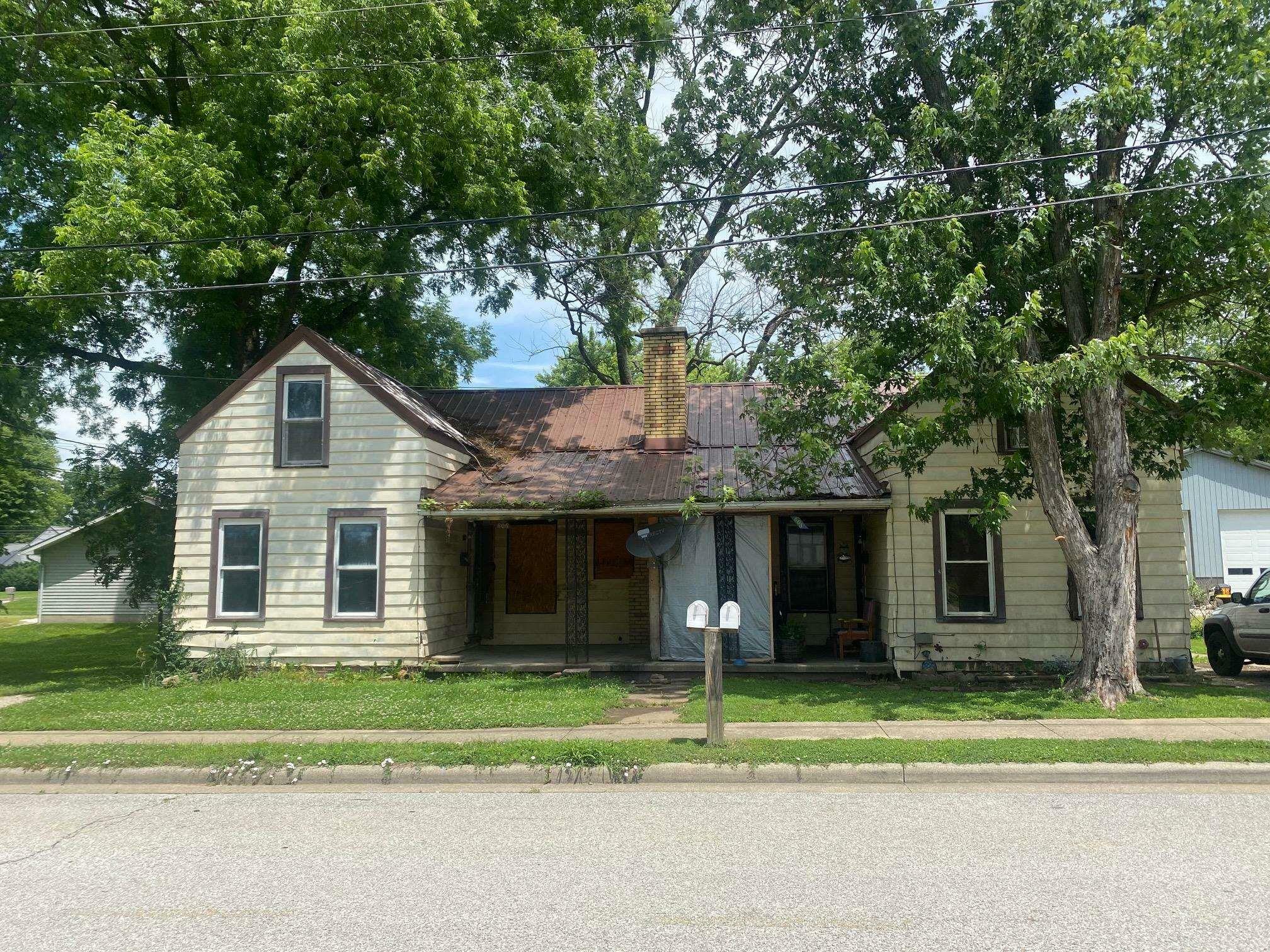 606/608 Schuler Avenue  Huntingburg IN 47542 photo