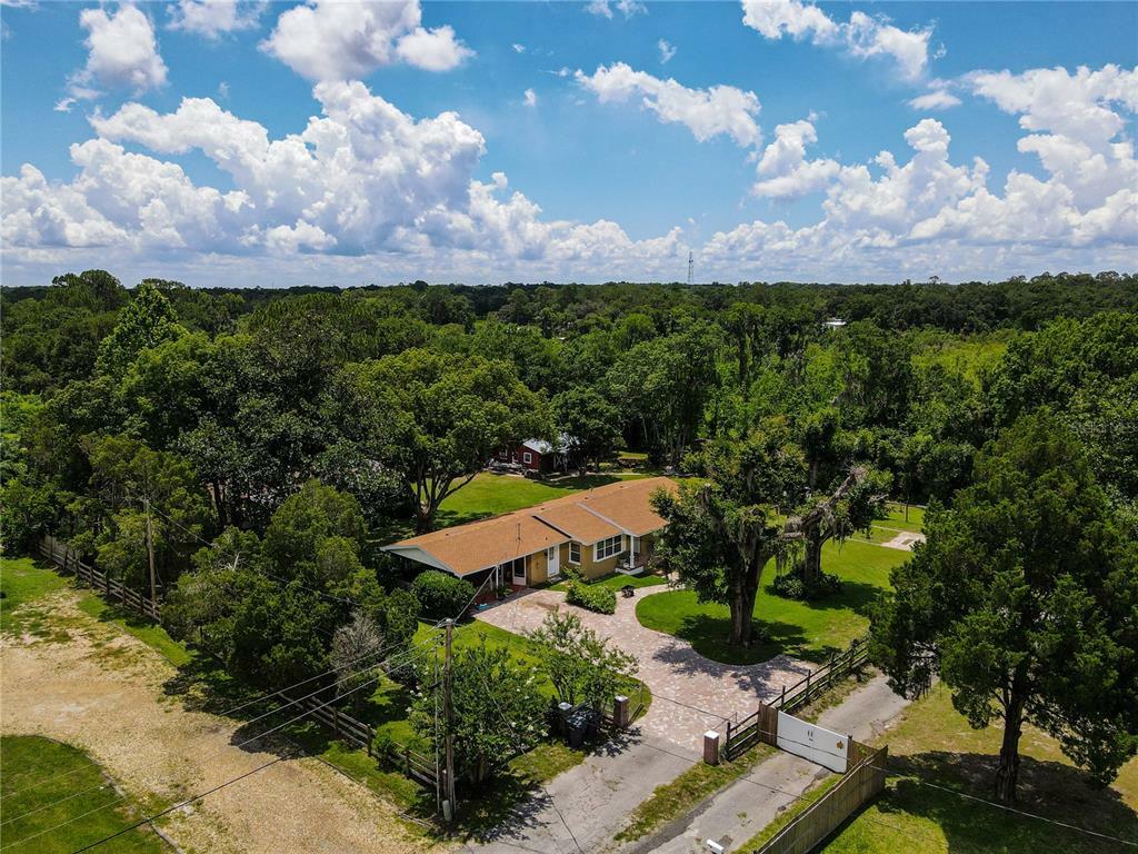 Property Photo:  8905 Clayton Lane  FL 33809 