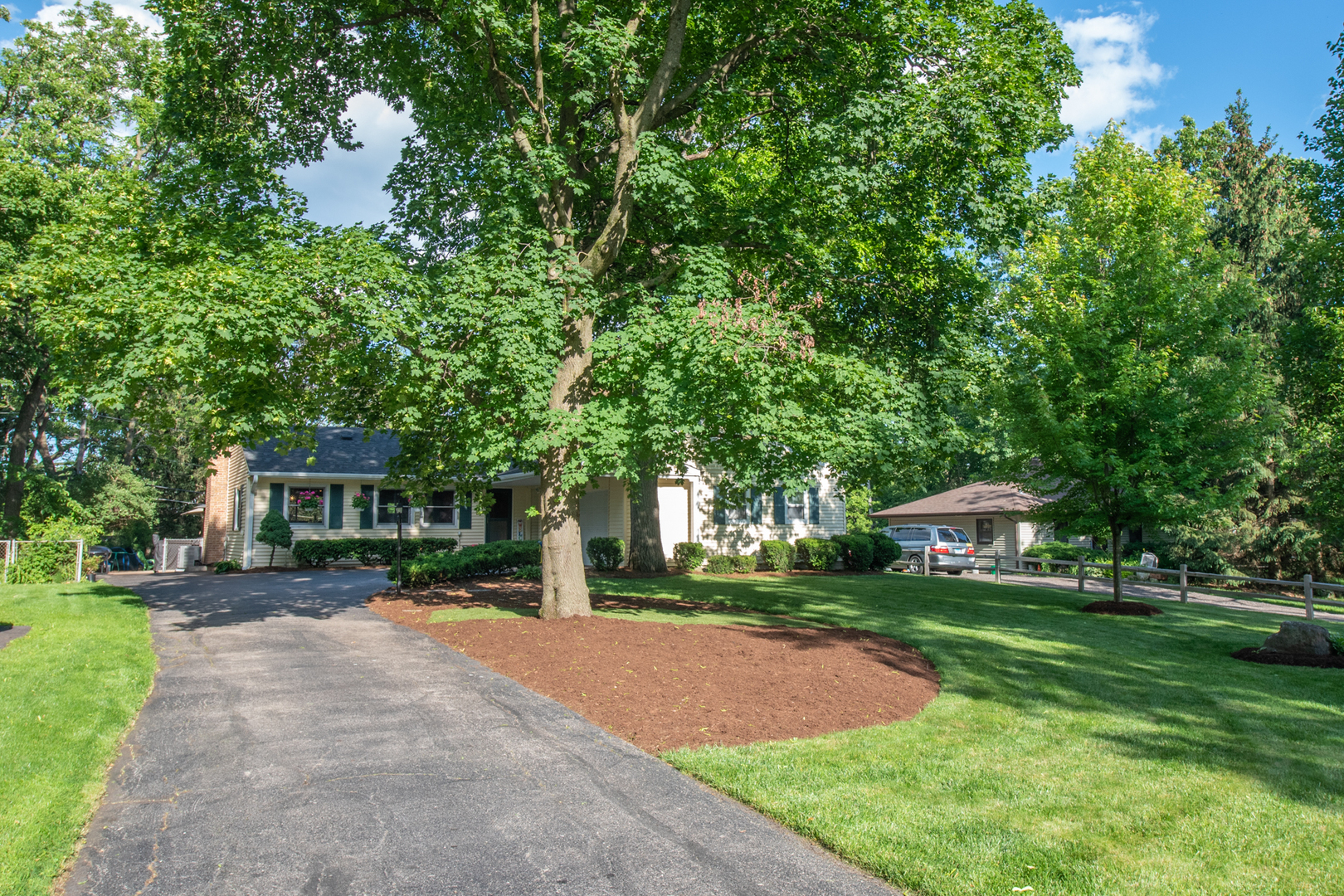 Property Photo:  2295 Barrington Woods Road  IL 60074 