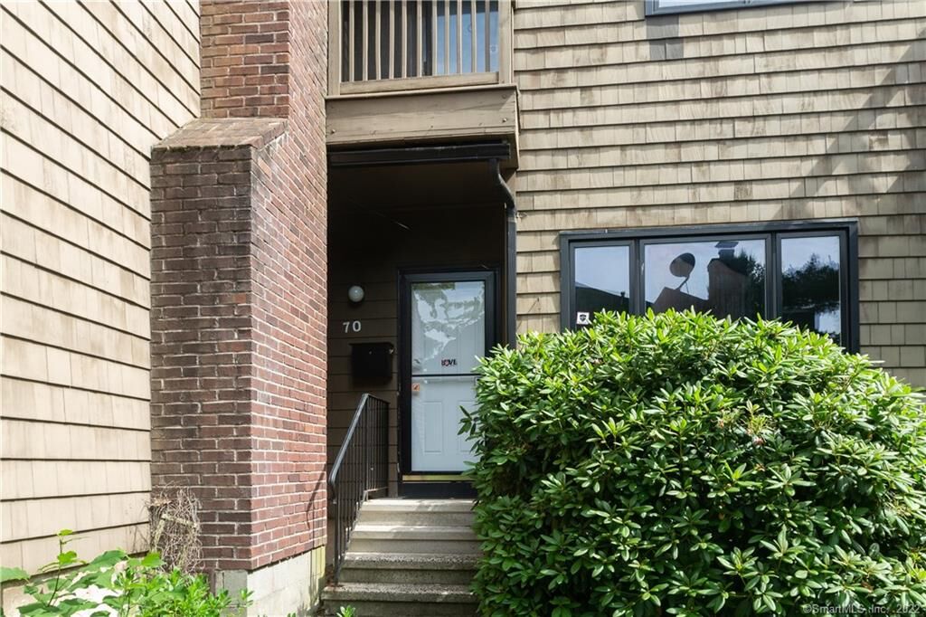 Property Photo:  70 Hampton Park 70  CT 06405 