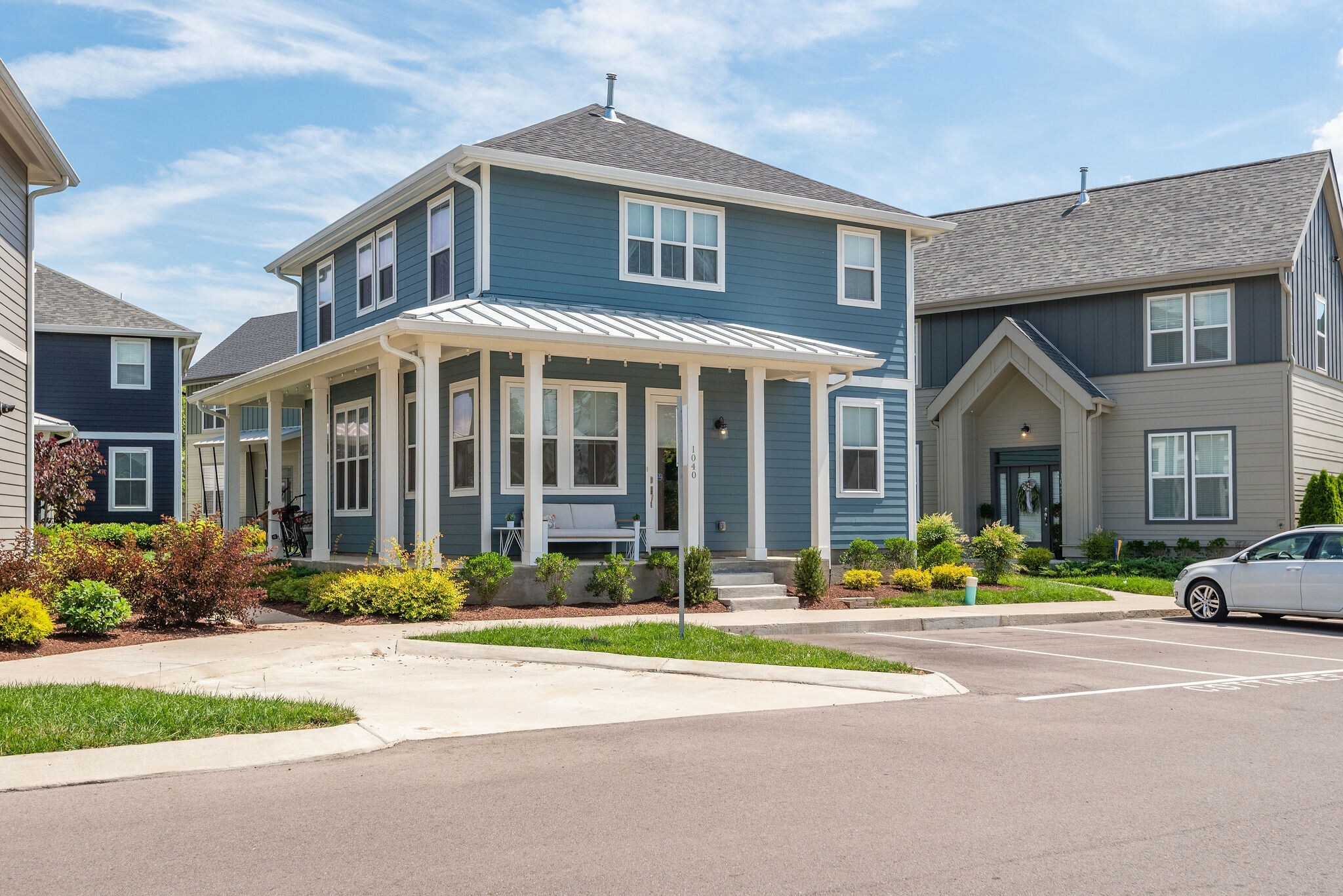 Property Photo: 1040 Treaty Oaks Dr TN 37209
