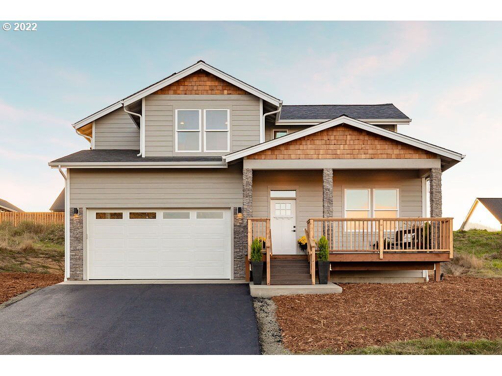 Property Photo:  35647 Bella Ridge  OR 97103 