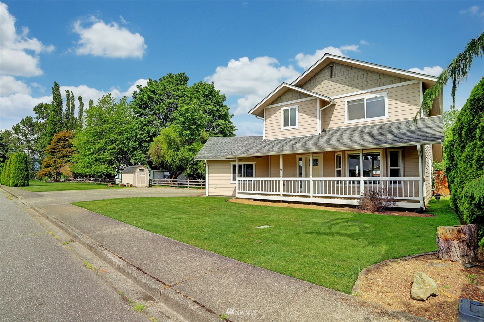 Property Photo:  20925 67th Drive NE  WA 98223 