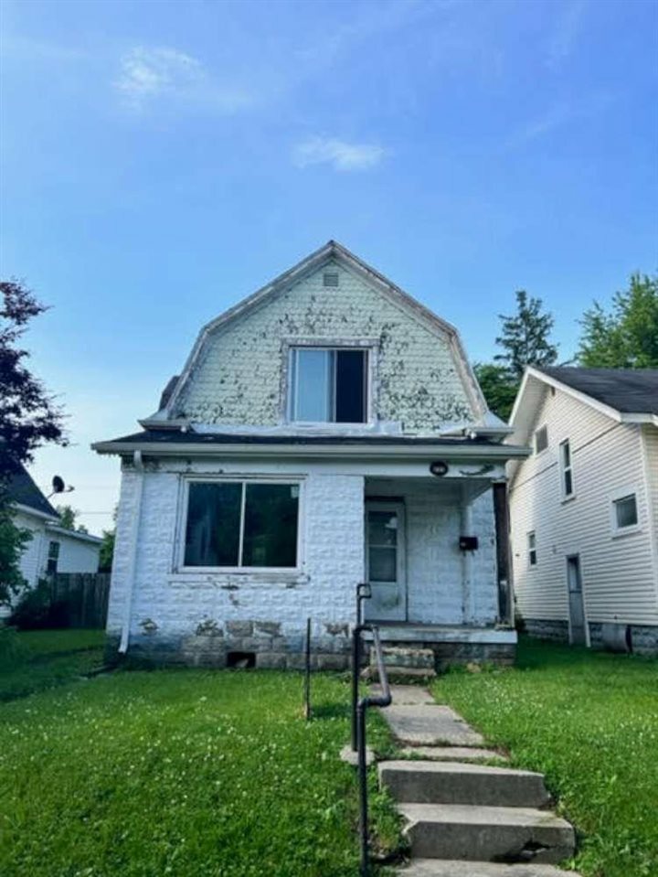 Property Photo:  335 Lincoln Street  IN 47374 