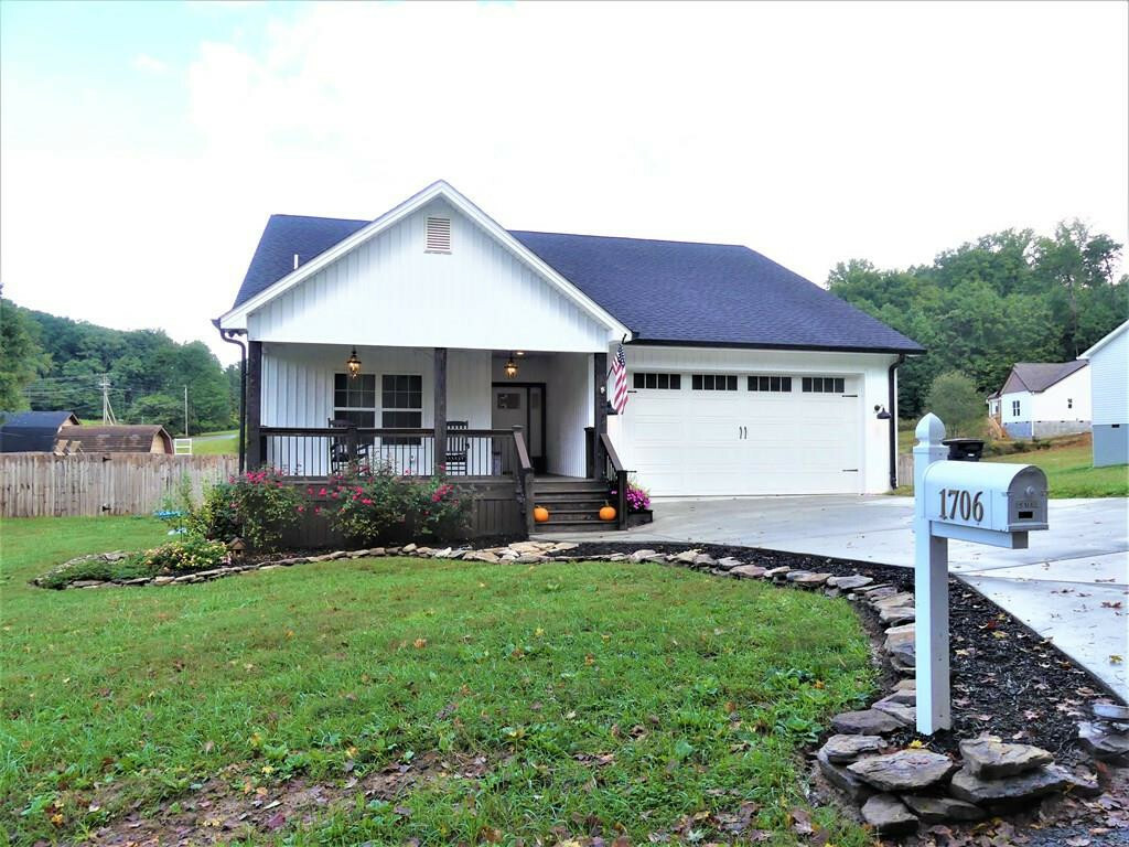 Property Photo:  1706 Yale Road  TN 37303 