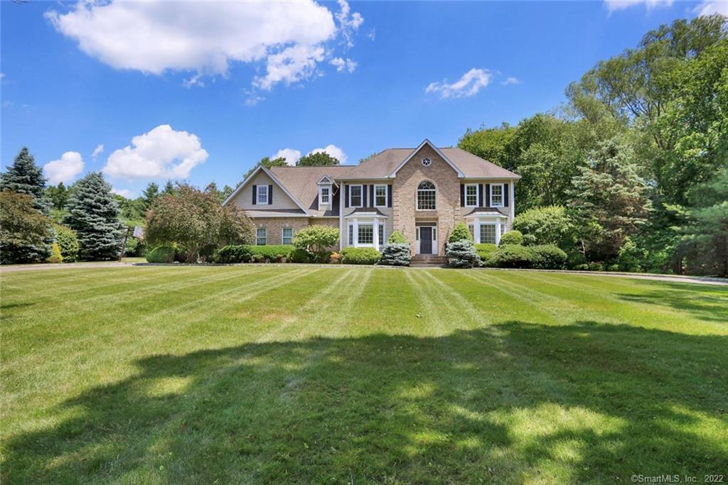 Property Photo:  48 North Meadows Lane  CT 06903 