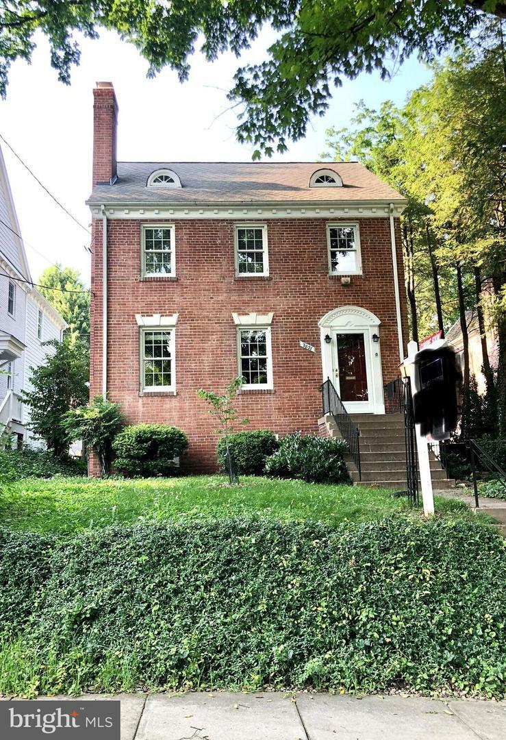 Property Photo:  2821 Rittenhouse Street NW  DC 20015 