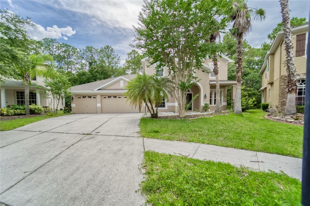 Property Photo:  6604 Portland Oaks Court  FL 33647 