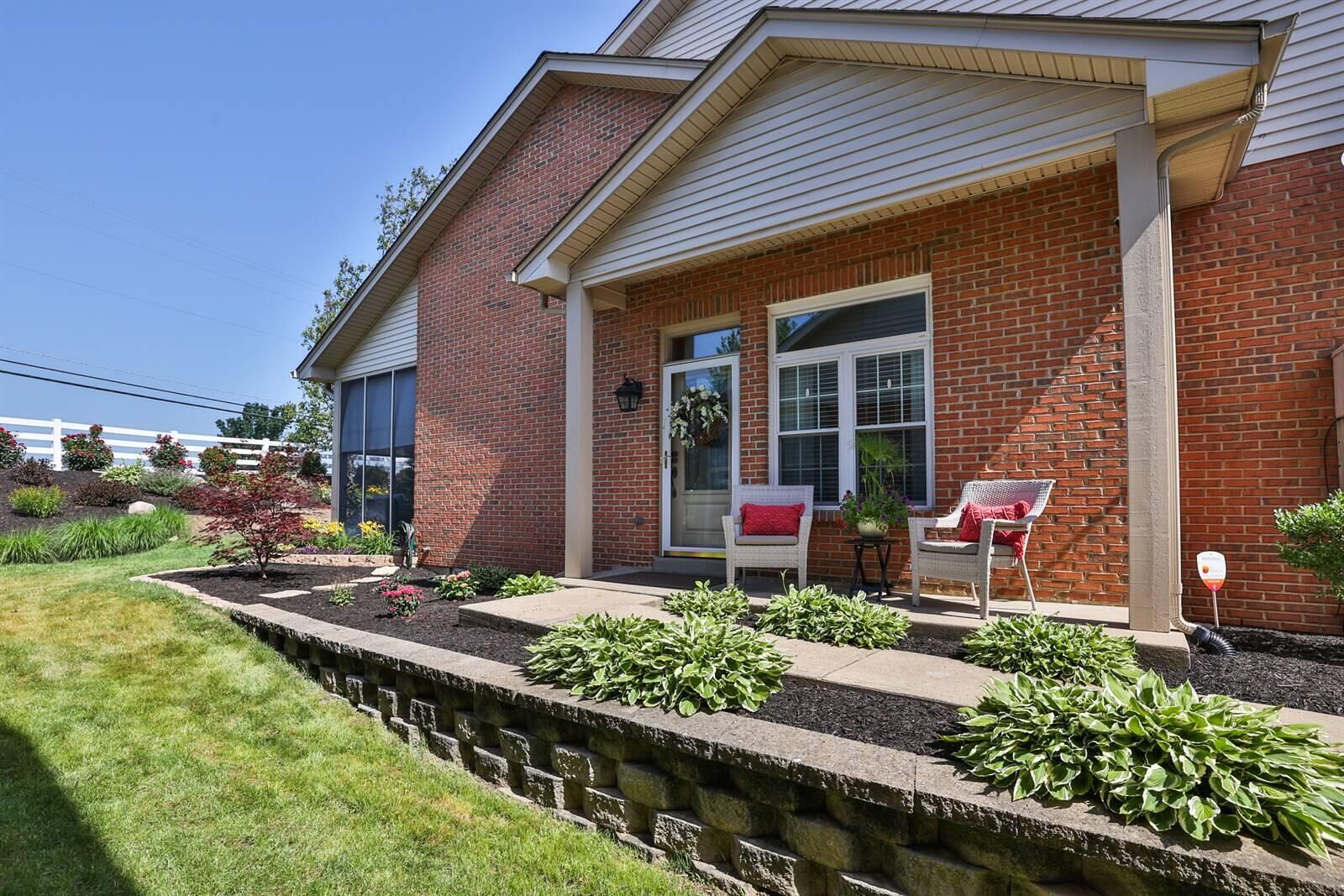 Property Photo:  5587 Carolina Way  KY 41005 