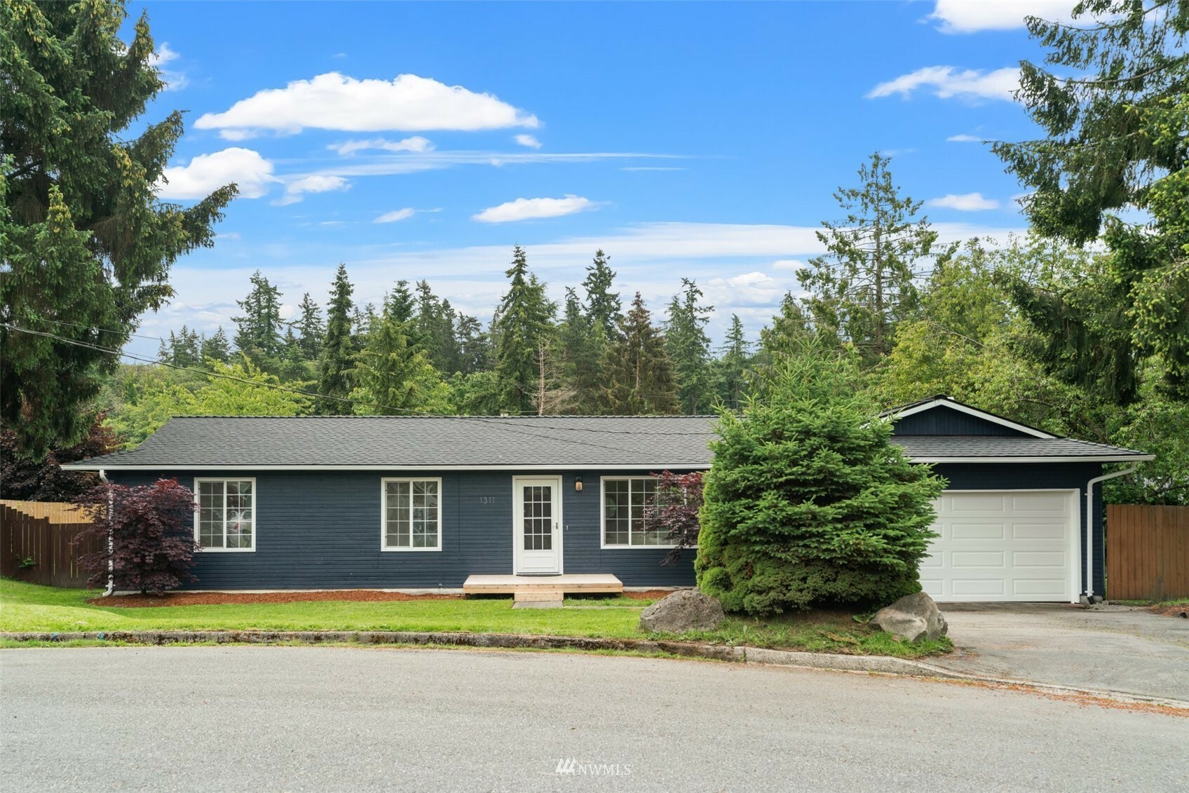 Property Photo:  1311 S 262nd Street  WA 98198 