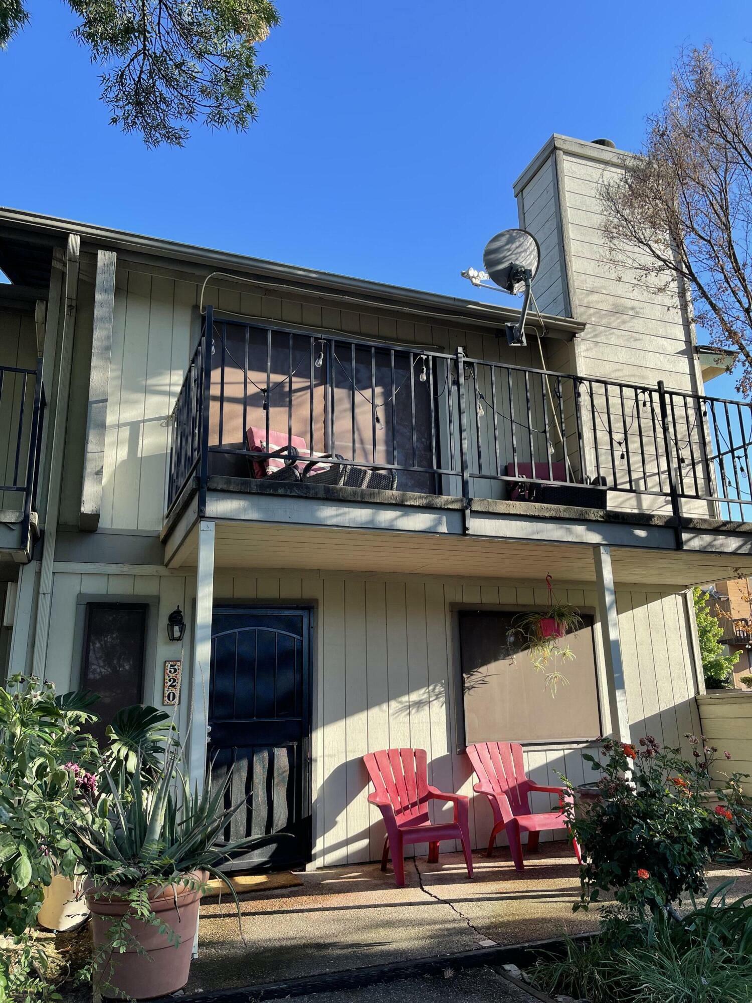 Property Photo:  520 N Murry Street  CA 93257 