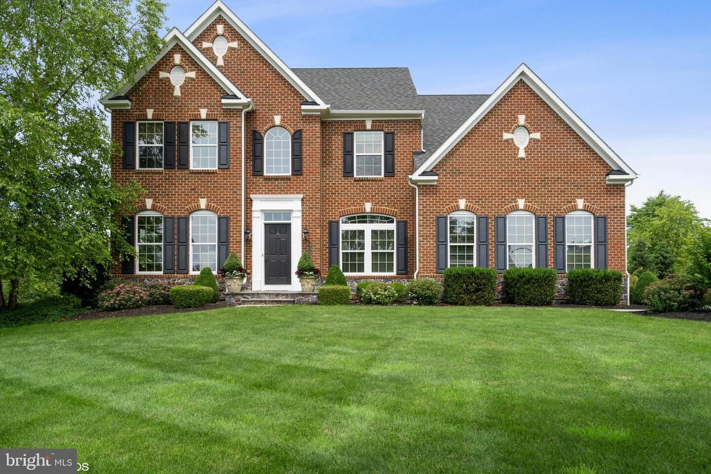 Property Photo: 453 Stoneybrook Road PA 18940