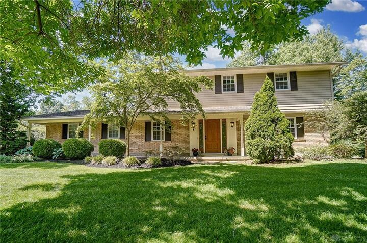 5625 Royalwood Drive  Centerville OH 45429 photo